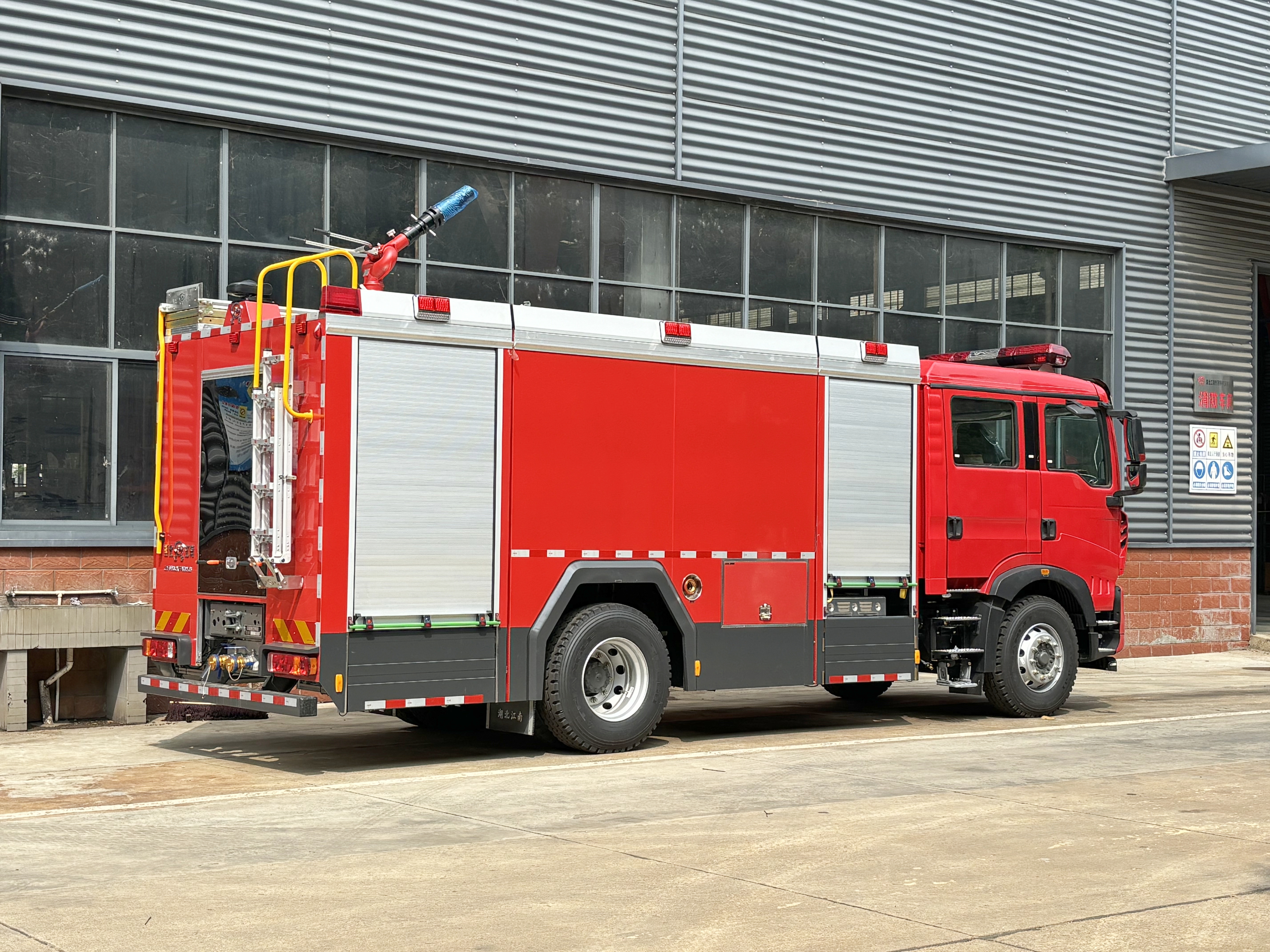 2025ȫXp8ĭ܇